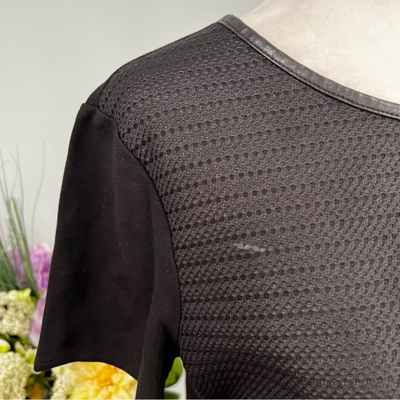 Tristan T-Shirt - Picture 3 of 15